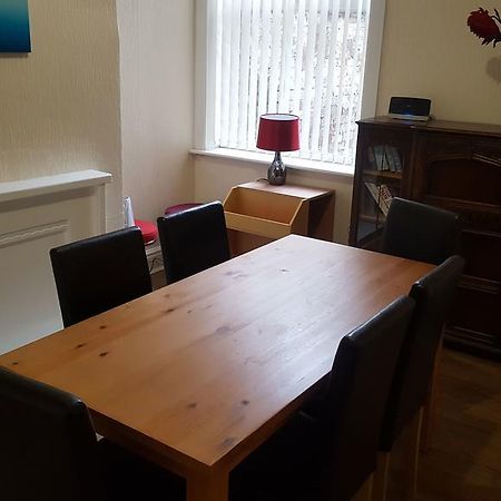 Blackpoolholidaylets Charles Street Villa ภายนอก รูปภาพ