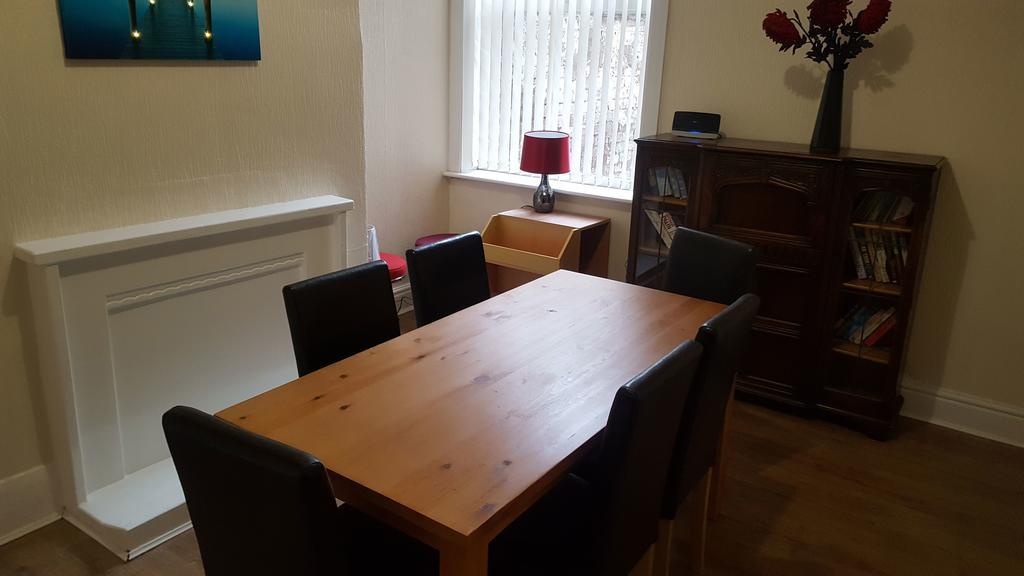 Blackpoolholidaylets Charles Street Villa ภายนอก รูปภาพ