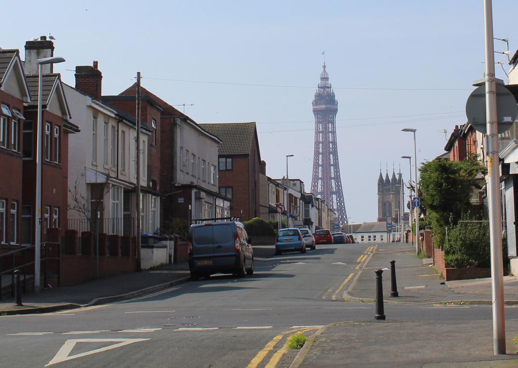 Blackpoolholidaylets Charles Street Villa ภายนอก รูปภาพ